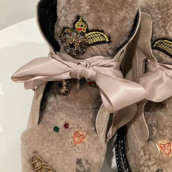 Luxurious Embellished Tan Fur & Suede Platform Boots Silk Laces Women's 8.5 - Picture 14 of 16